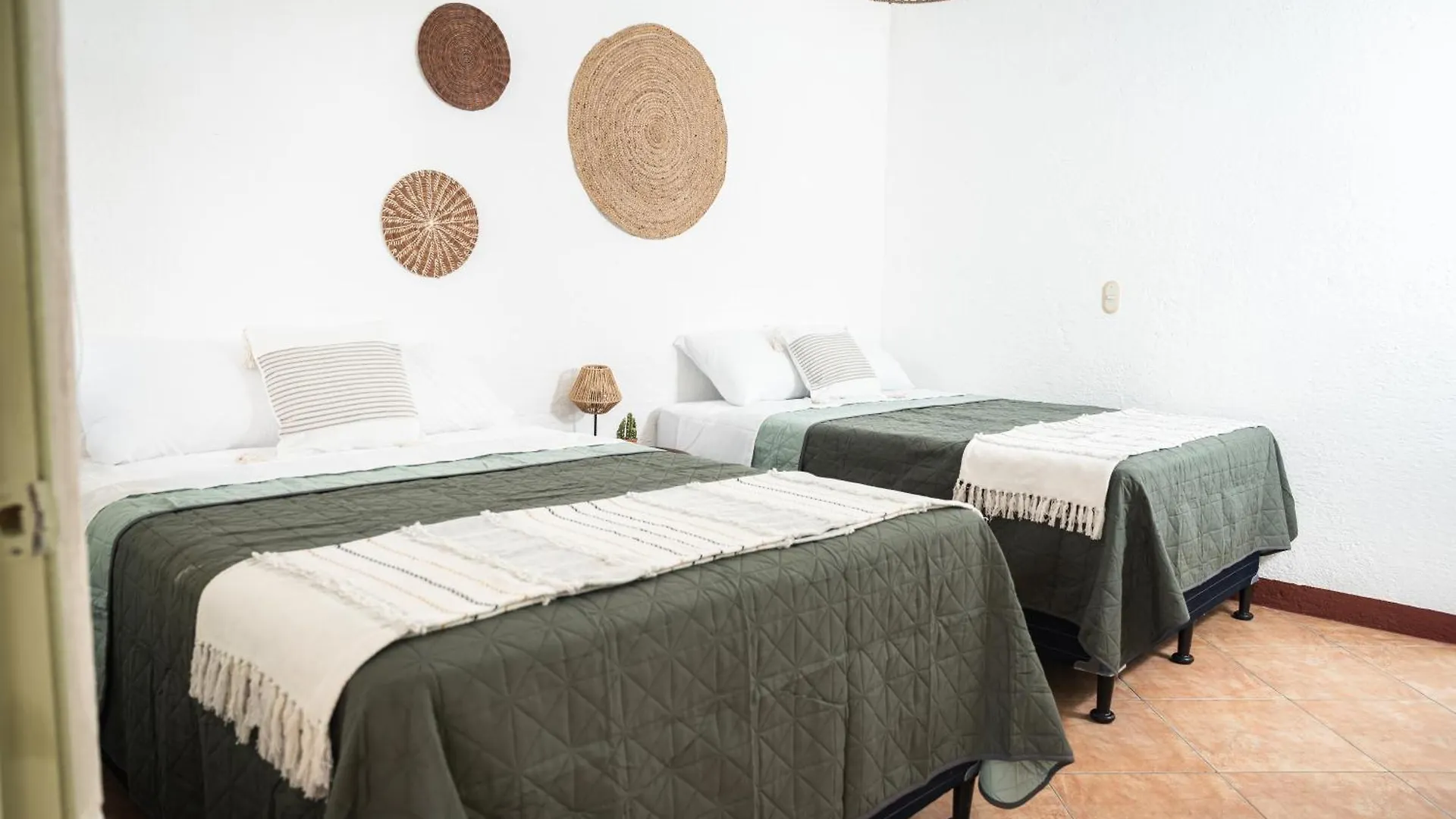 Central Hostel Pondicherry Antigua