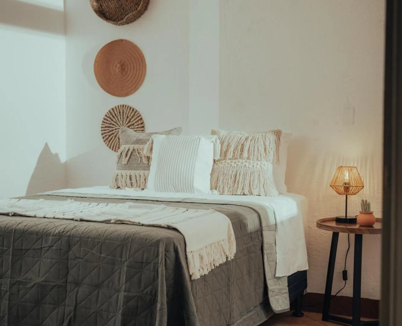 Central Hostel Pondicherry Antigua