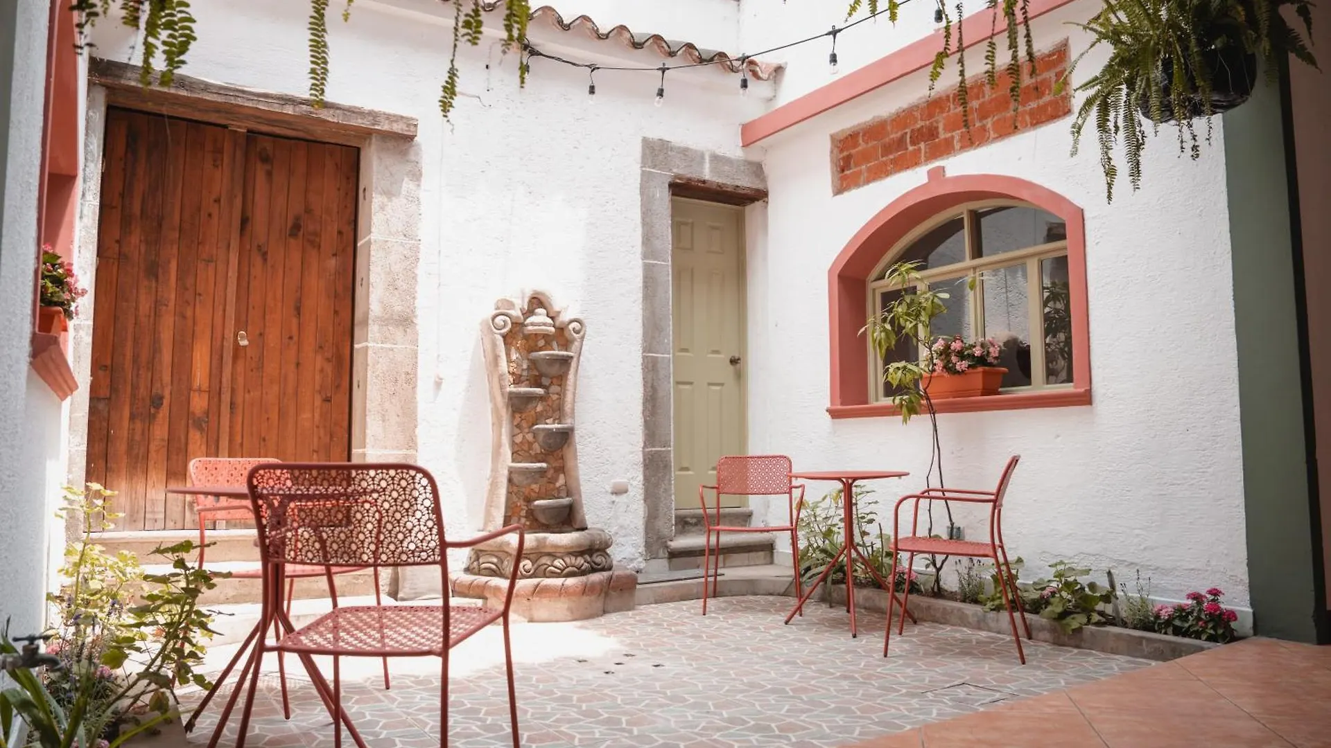 Central Hostel Pondicherry Antigua